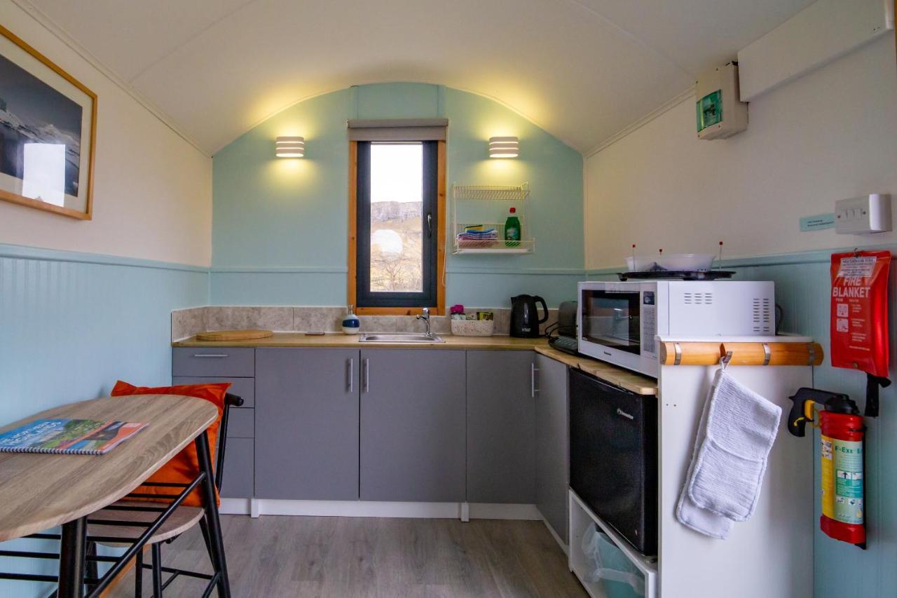 Inchnadamph Explorers Lodge Экстерьер фото