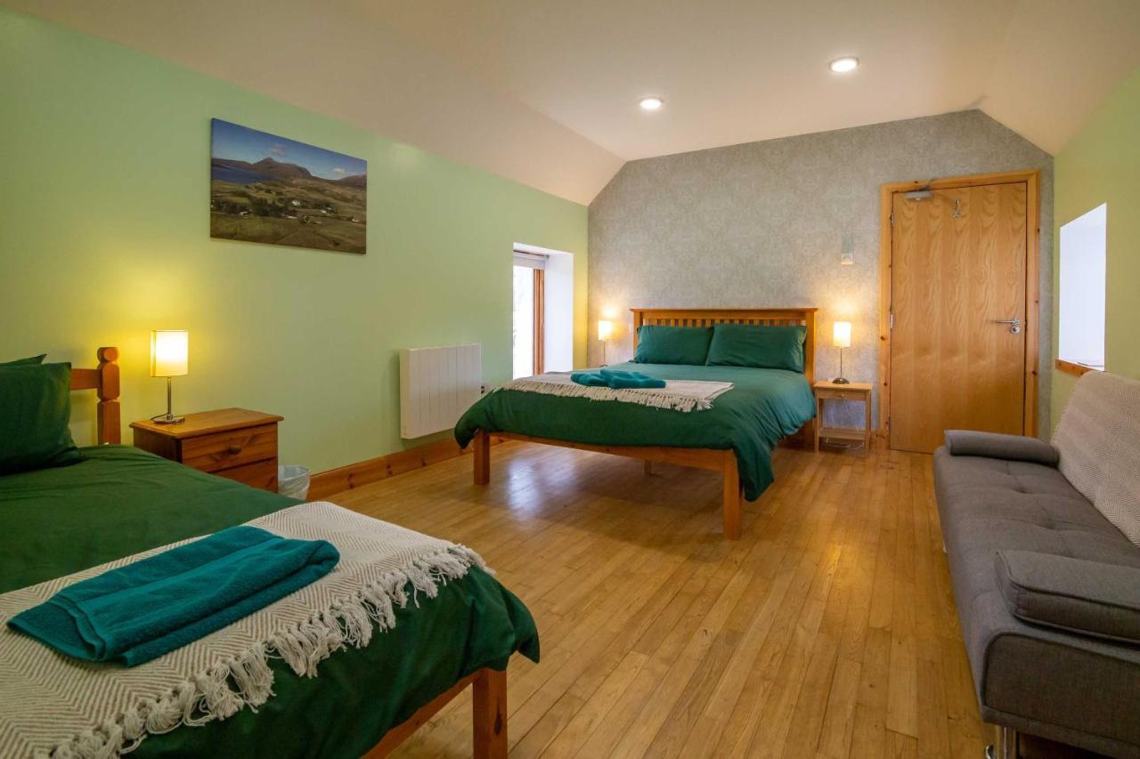 Inchnadamph Explorers Lodge Экстерьер фото