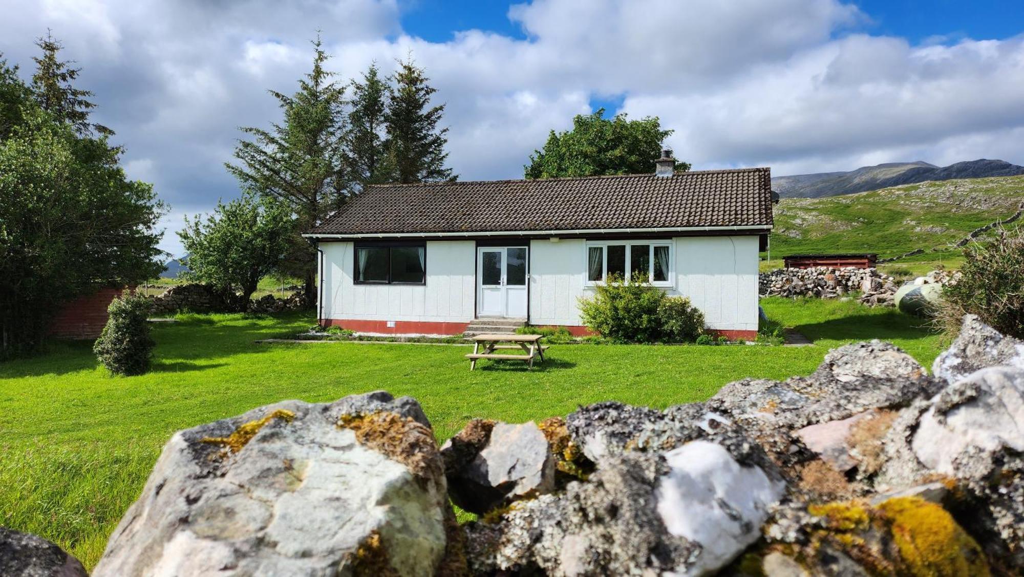 Inchnadamph Explorers Lodge Экстерьер фото