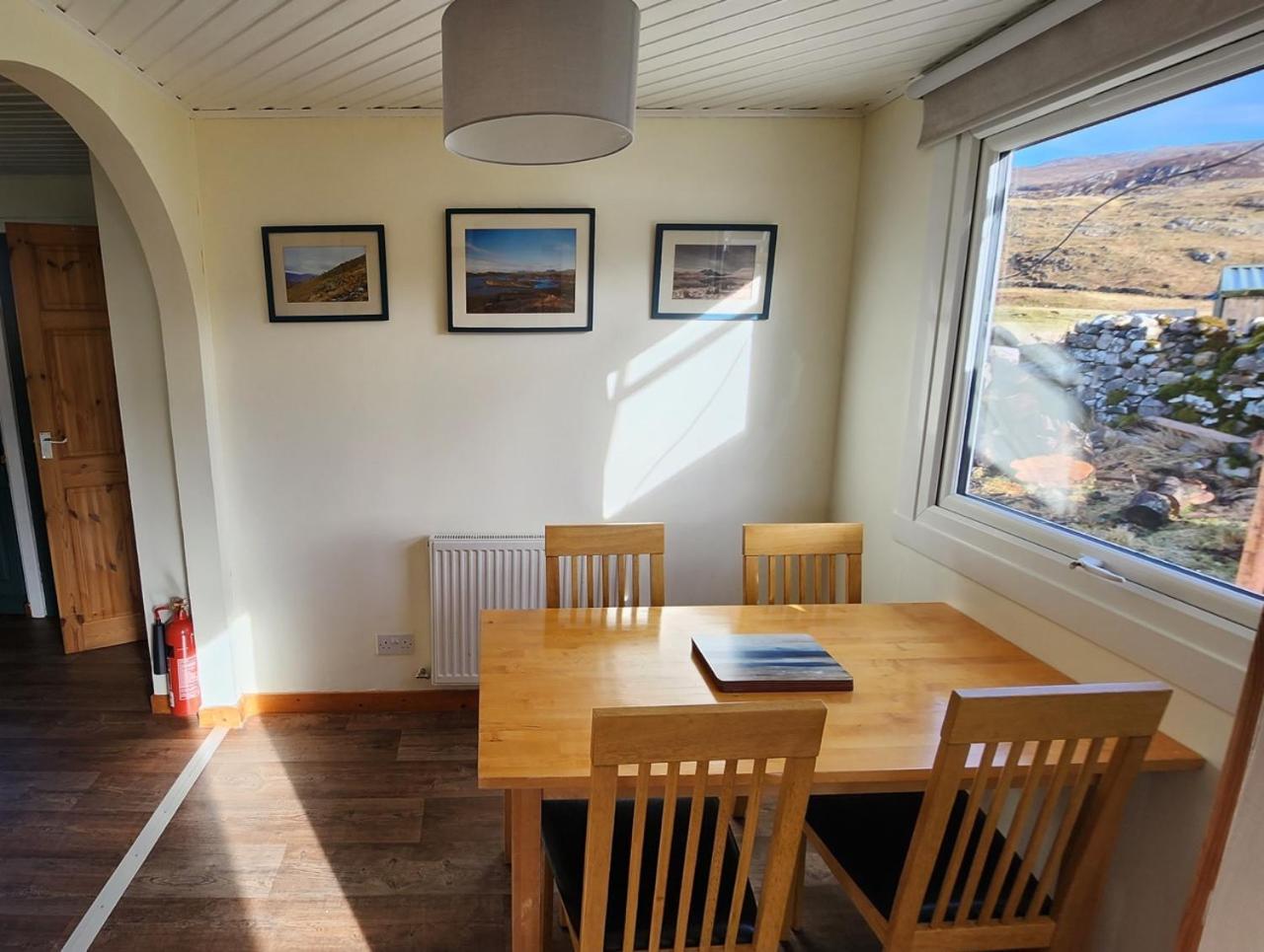 Inchnadamph Explorers Lodge Экстерьер фото