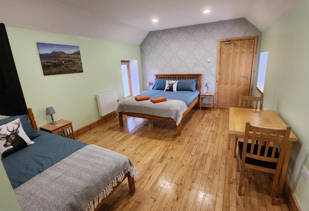 Inchnadamph Explorers Lodge Экстерьер фото