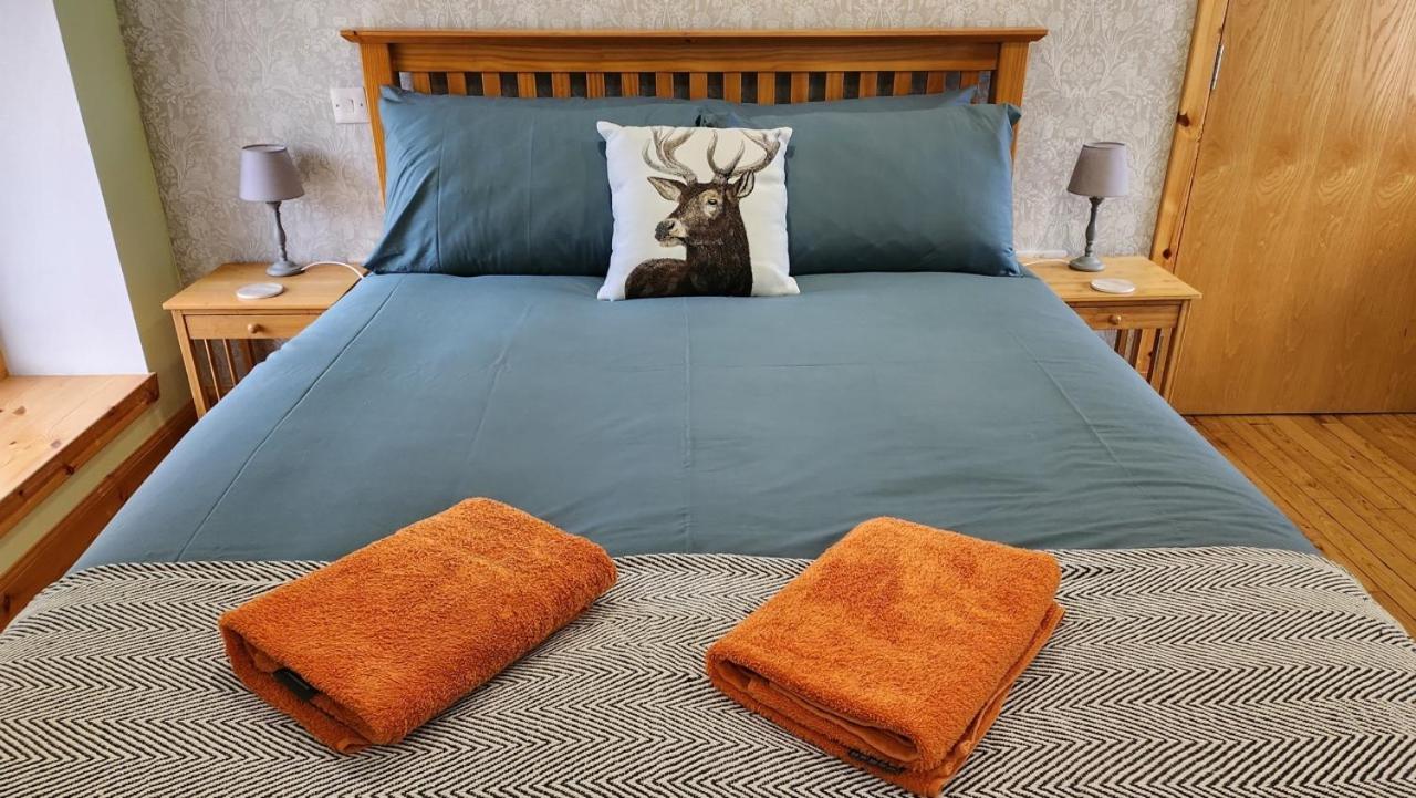 Inchnadamph Explorers Lodge Экстерьер фото